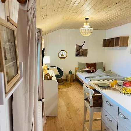 Cosy Avec Sauna & Terrasses Alpines Appartement
