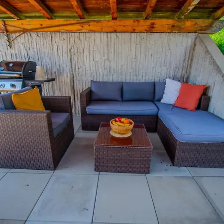 Cosy Avec Sauna & Terrasses Alpines Appartement *